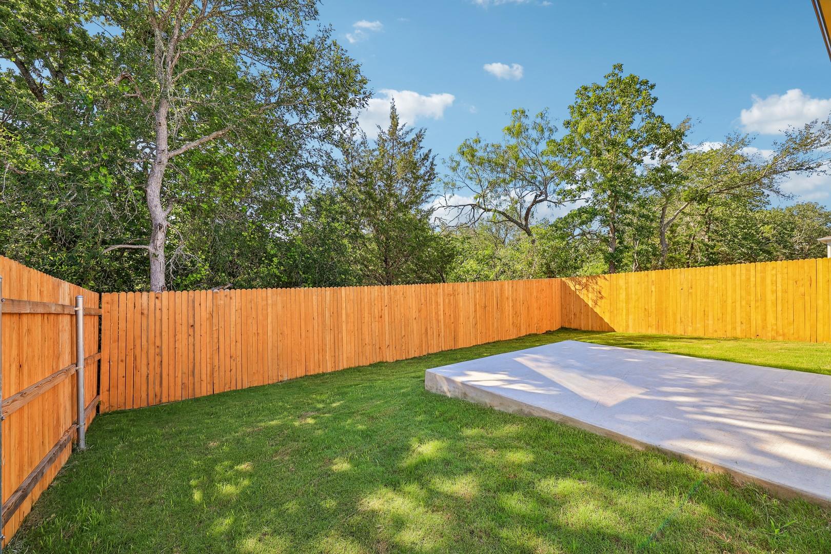 212 Bendecido Loop Elgin TX 78621