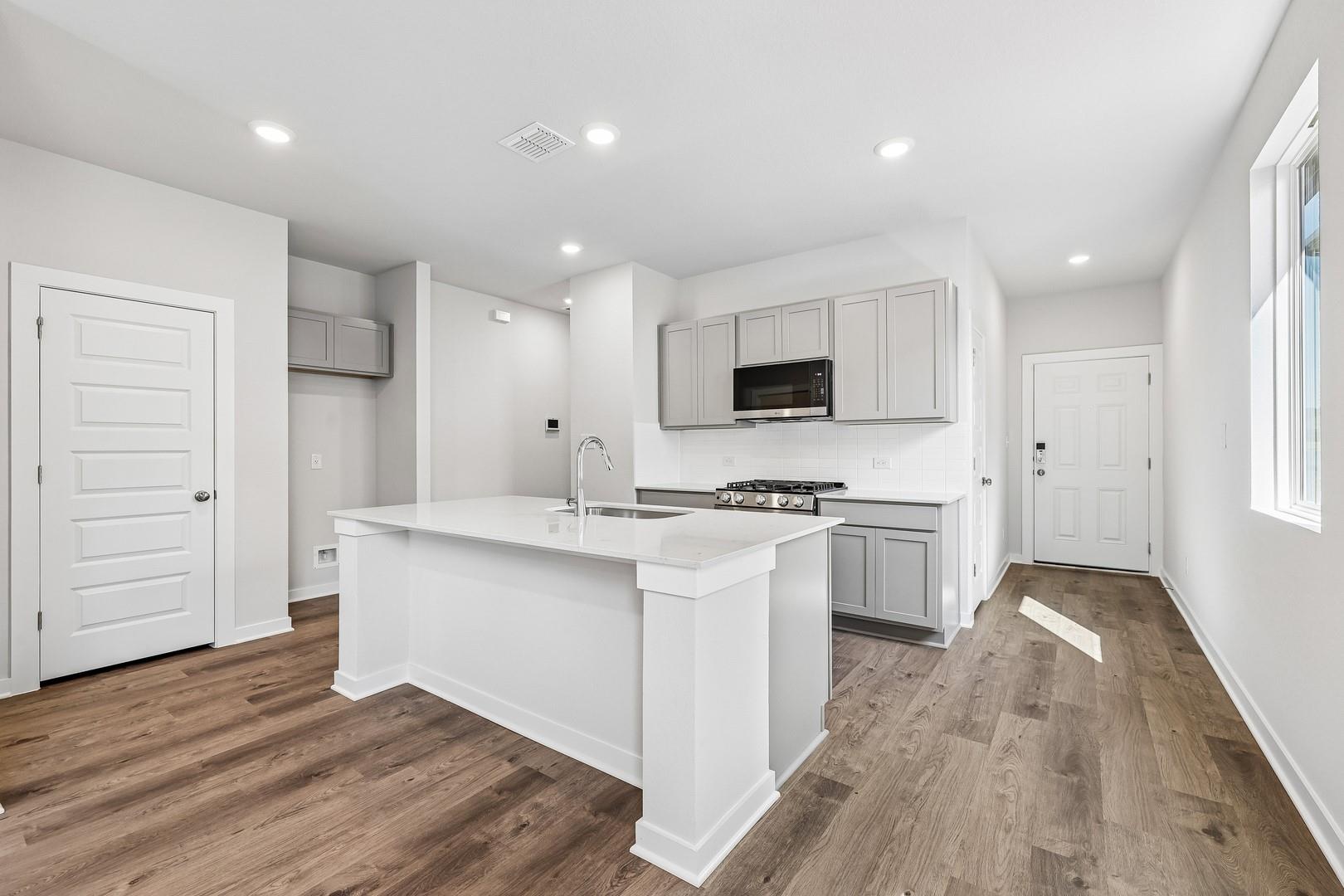 212 Bendecido Loop Elgin TX 78621