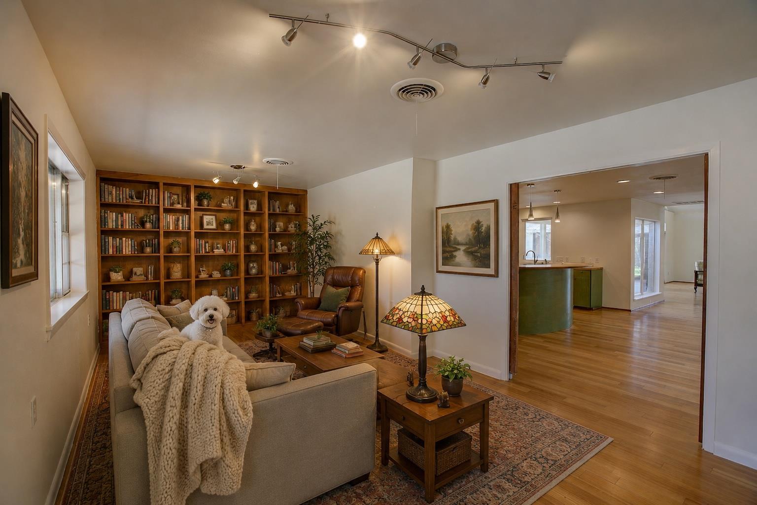 1607 S Elm Street Georgetown TX 78626