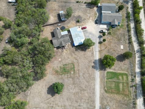 622 Longhollow Road Dale TX 78616