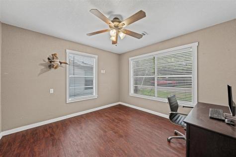 1507 N Cleveland Avenue Cameron TX 76520