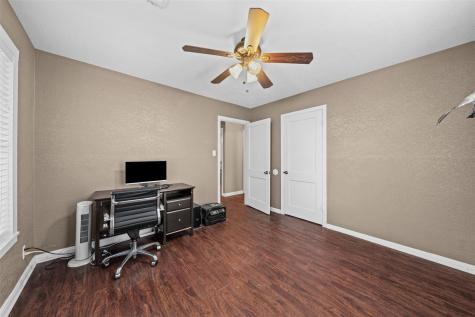 1507 N Cleveland Avenue Cameron TX 76520