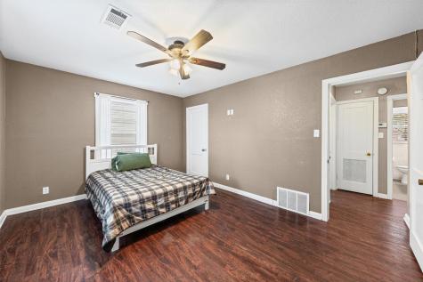 1507 N Cleveland Avenue Cameron TX 76520