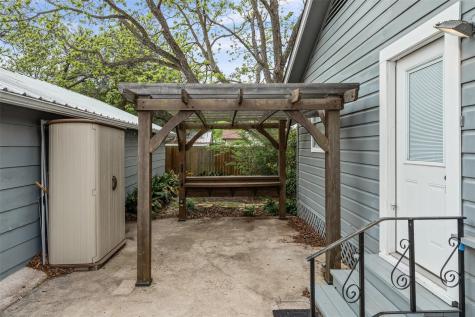 1507 N Cleveland Avenue Cameron TX 76520