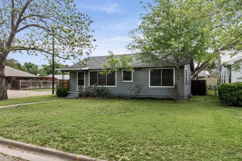 1507 N Cleveland Avenue Cameron TX 76520