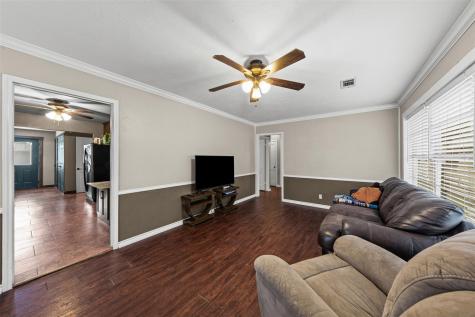 1507 N Cleveland Avenue Cameron TX 76520