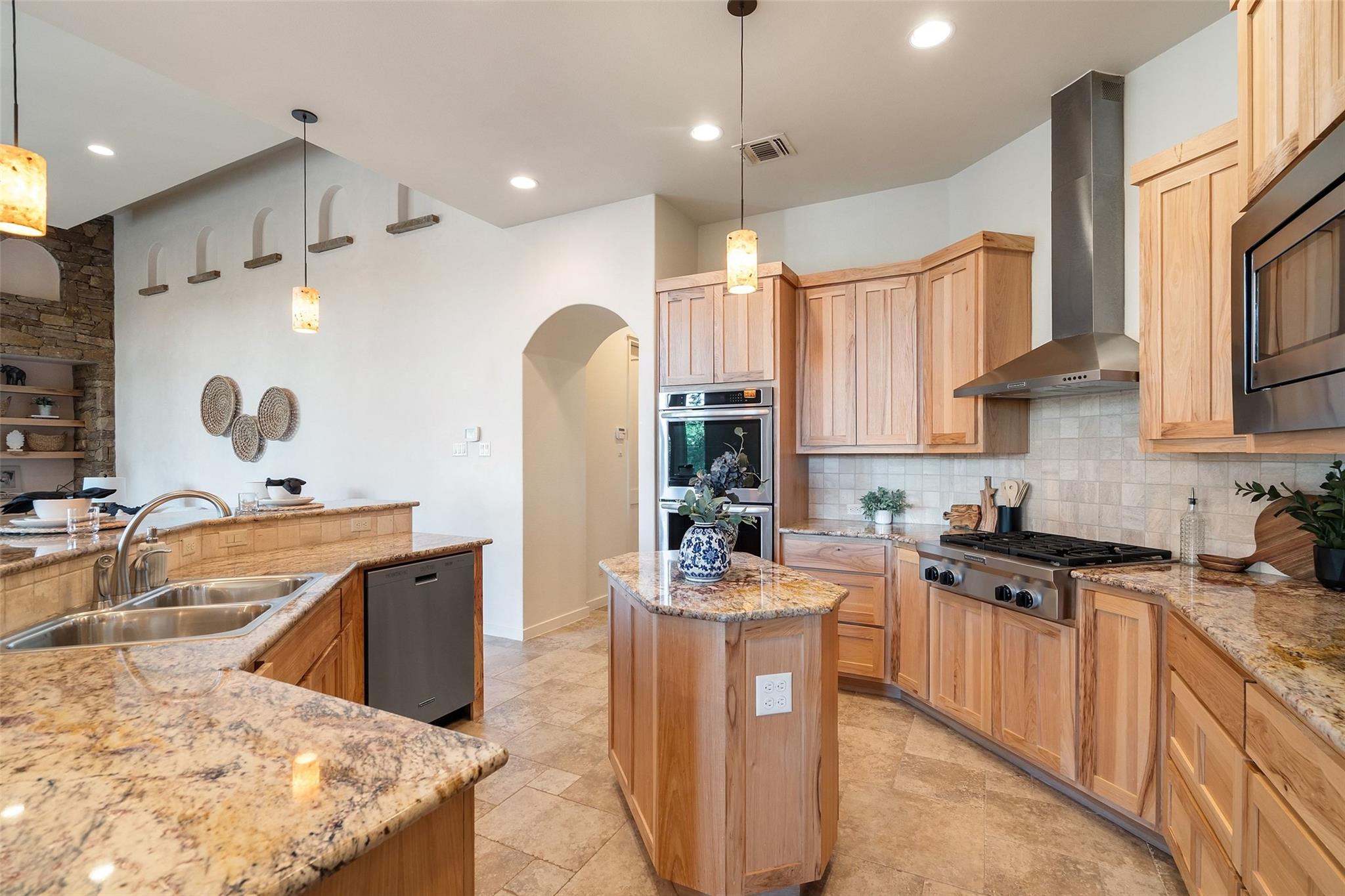 125 Clubhouse Drive Lakeway TX 78734