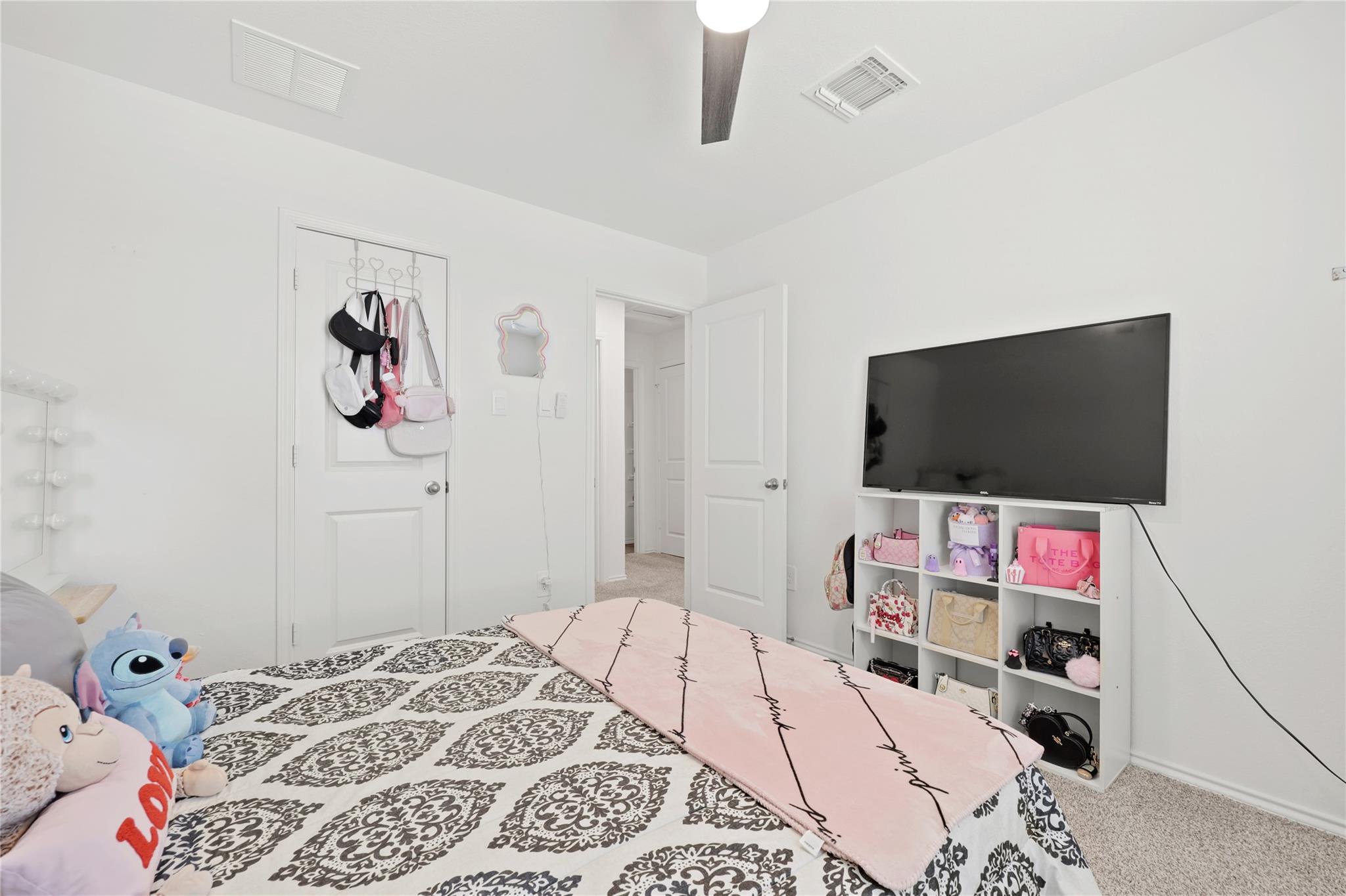 790 Arnold Loop Kyle TX 78640