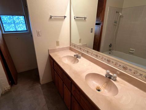 180 Steven Court La Grange TX 78945