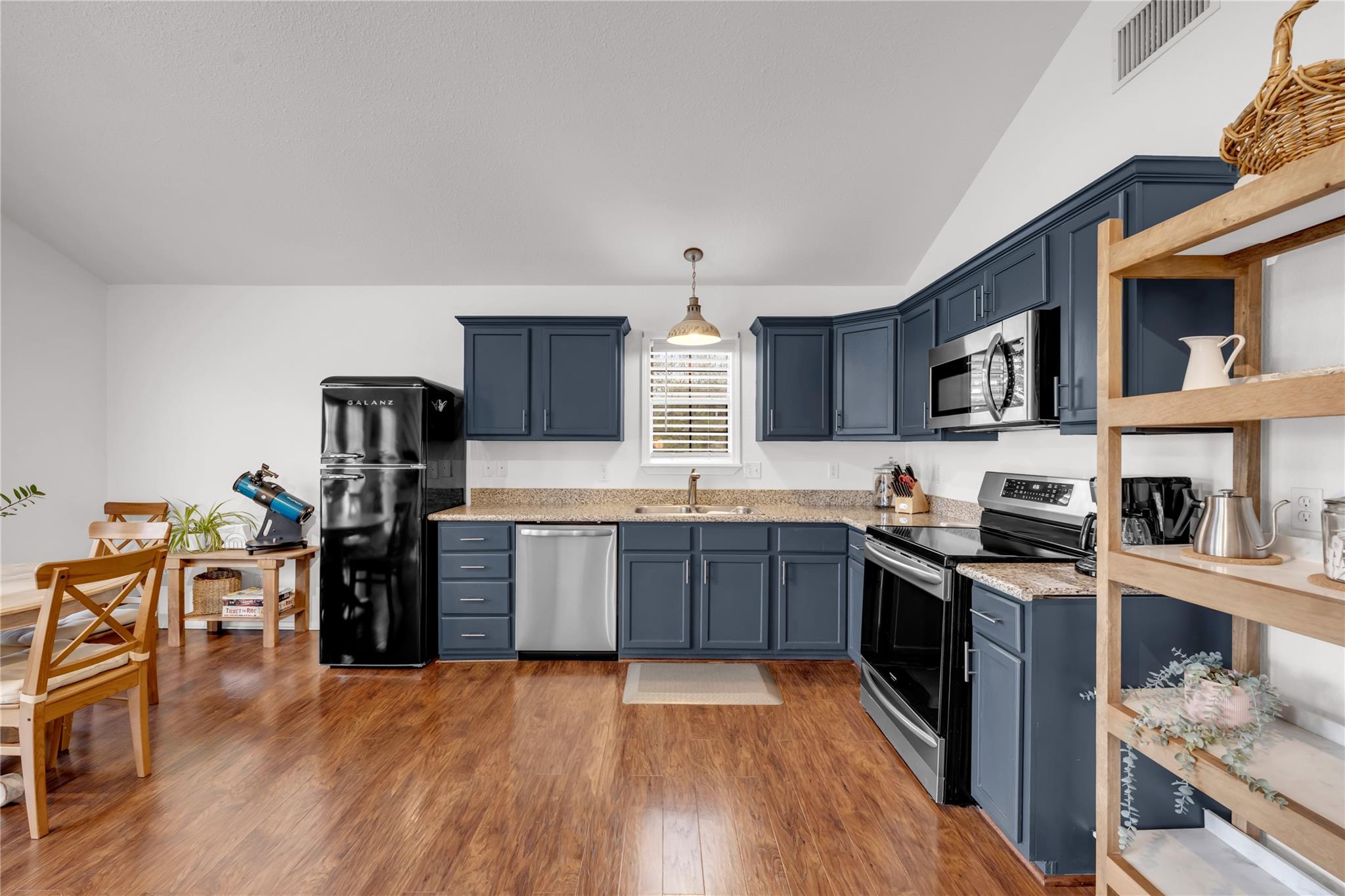 5898 River Oaks Drive Kingsland TX 78639