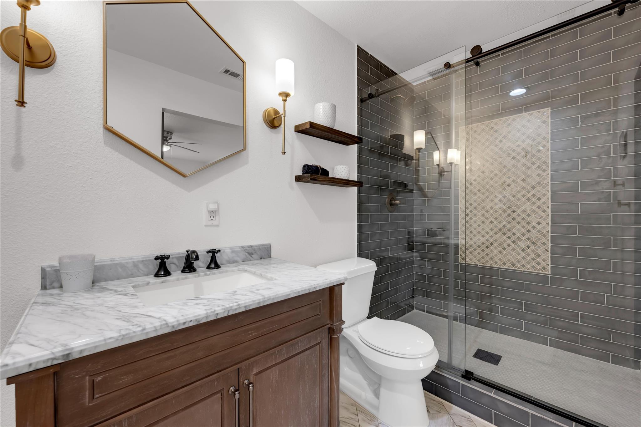 5898 River Oaks Drive Kingsland TX 78639