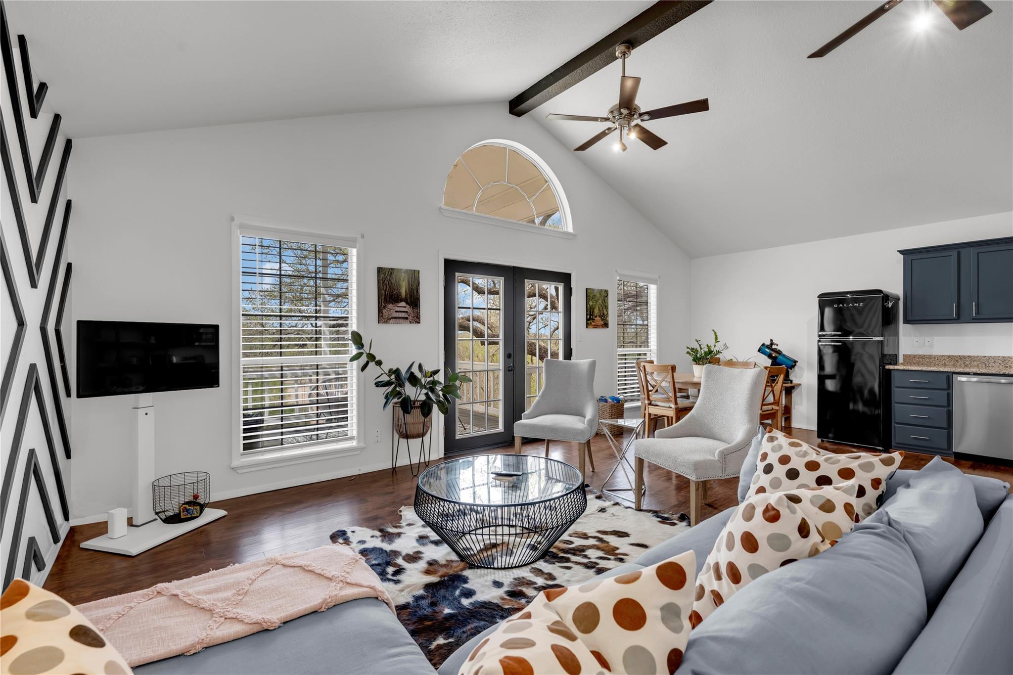 5898 River Oaks Drive Kingsland TX 78639