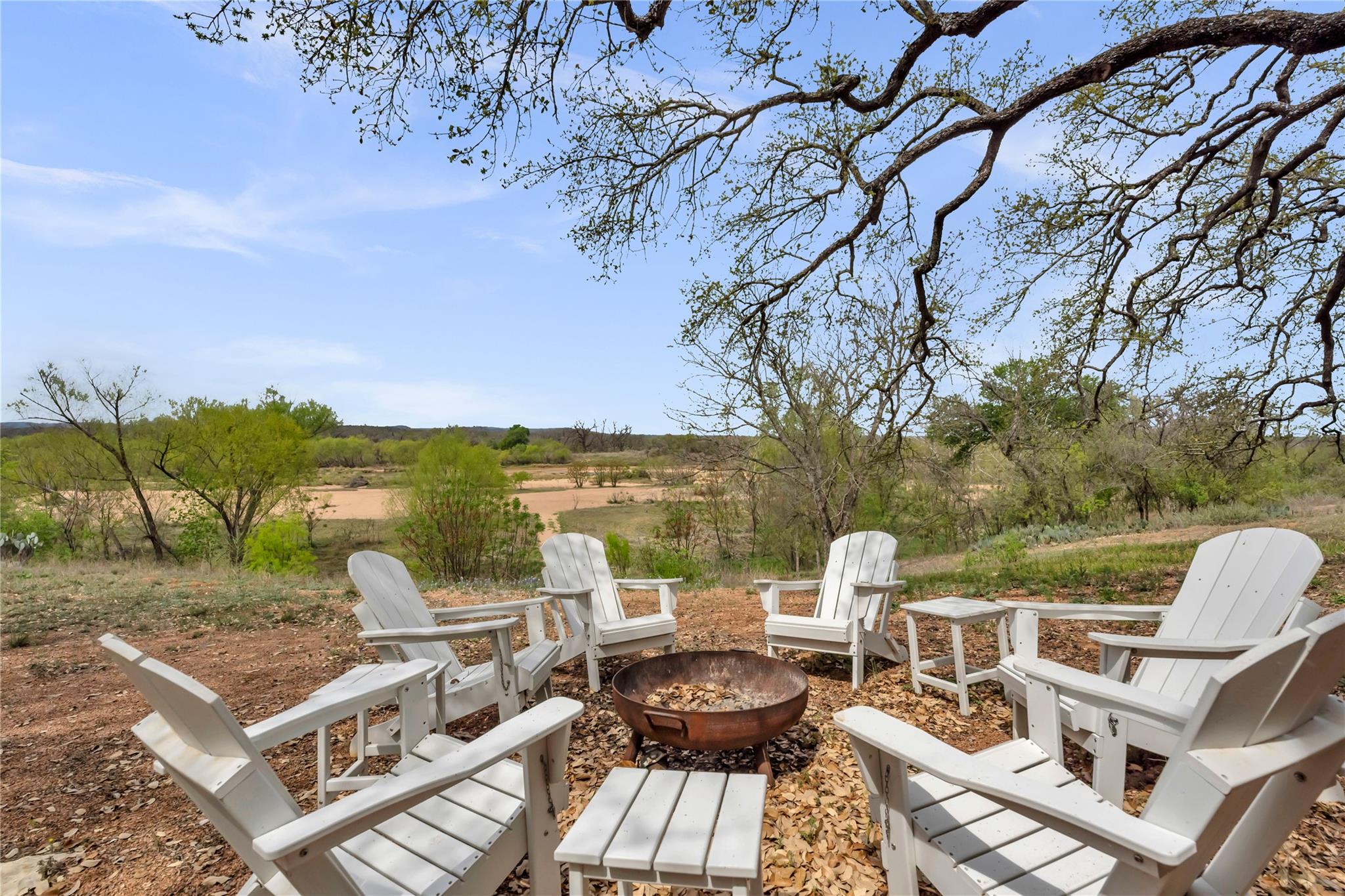 5898 River Oaks Drive Kingsland TX 78639