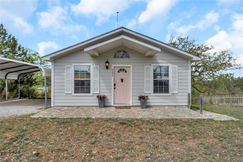 5898 River Oaks Drive Kingsland TX 78639