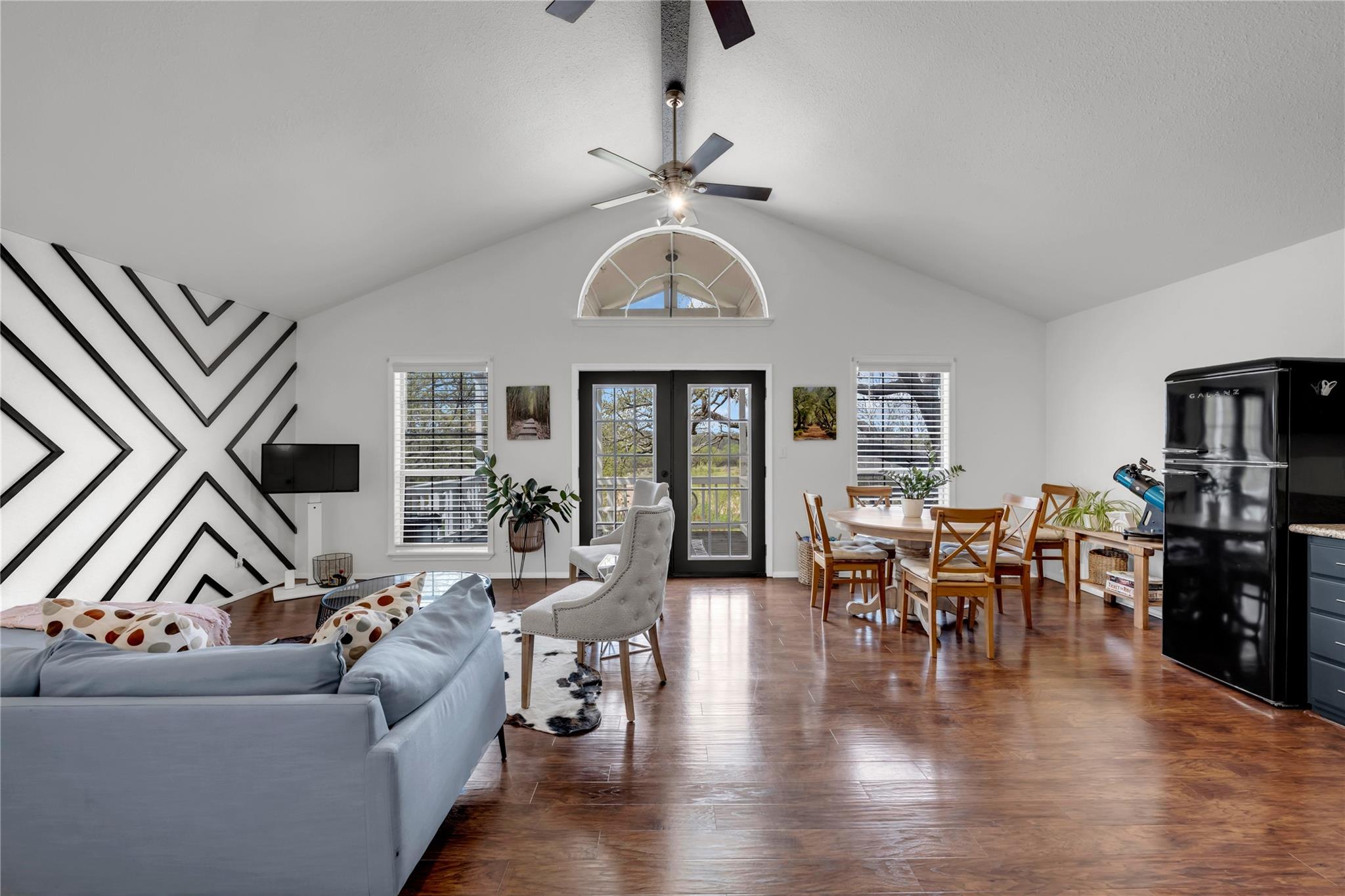 5898 River Oaks Drive Kingsland TX 78639