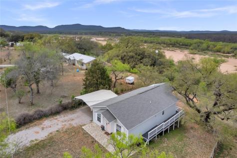 5898 River Oaks Drive Kingsland TX 78639