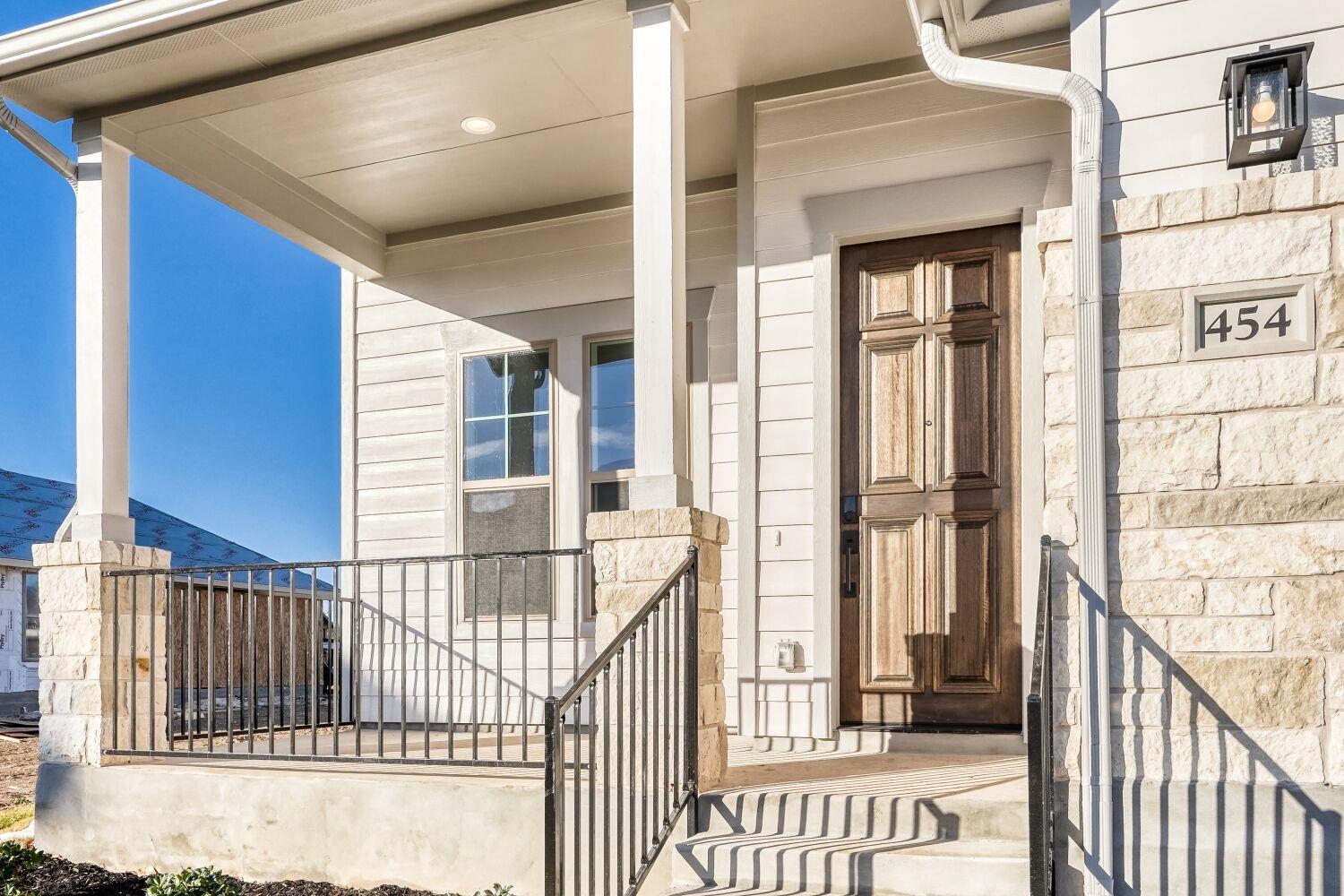 454 Burlington Drive Buda TX 78610