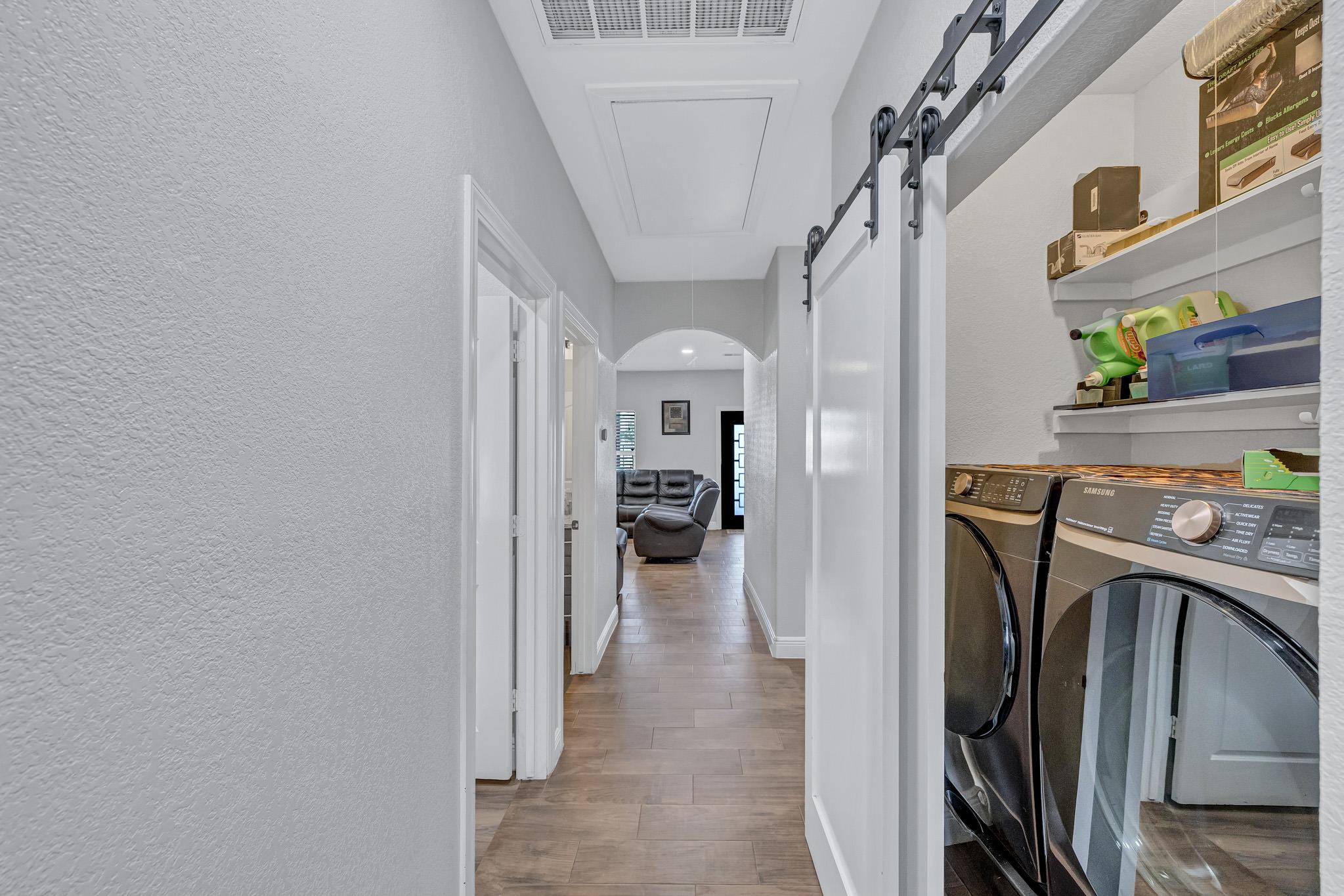 421 Las Lomas Drive Elgin TX 78621