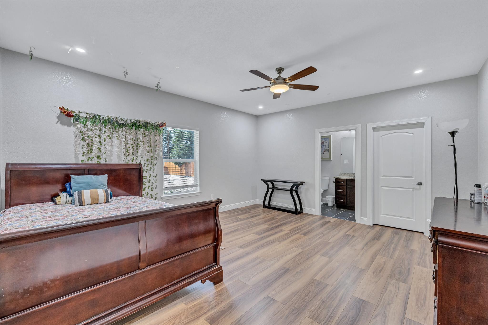 421 Las Lomas Drive Elgin TX 78621