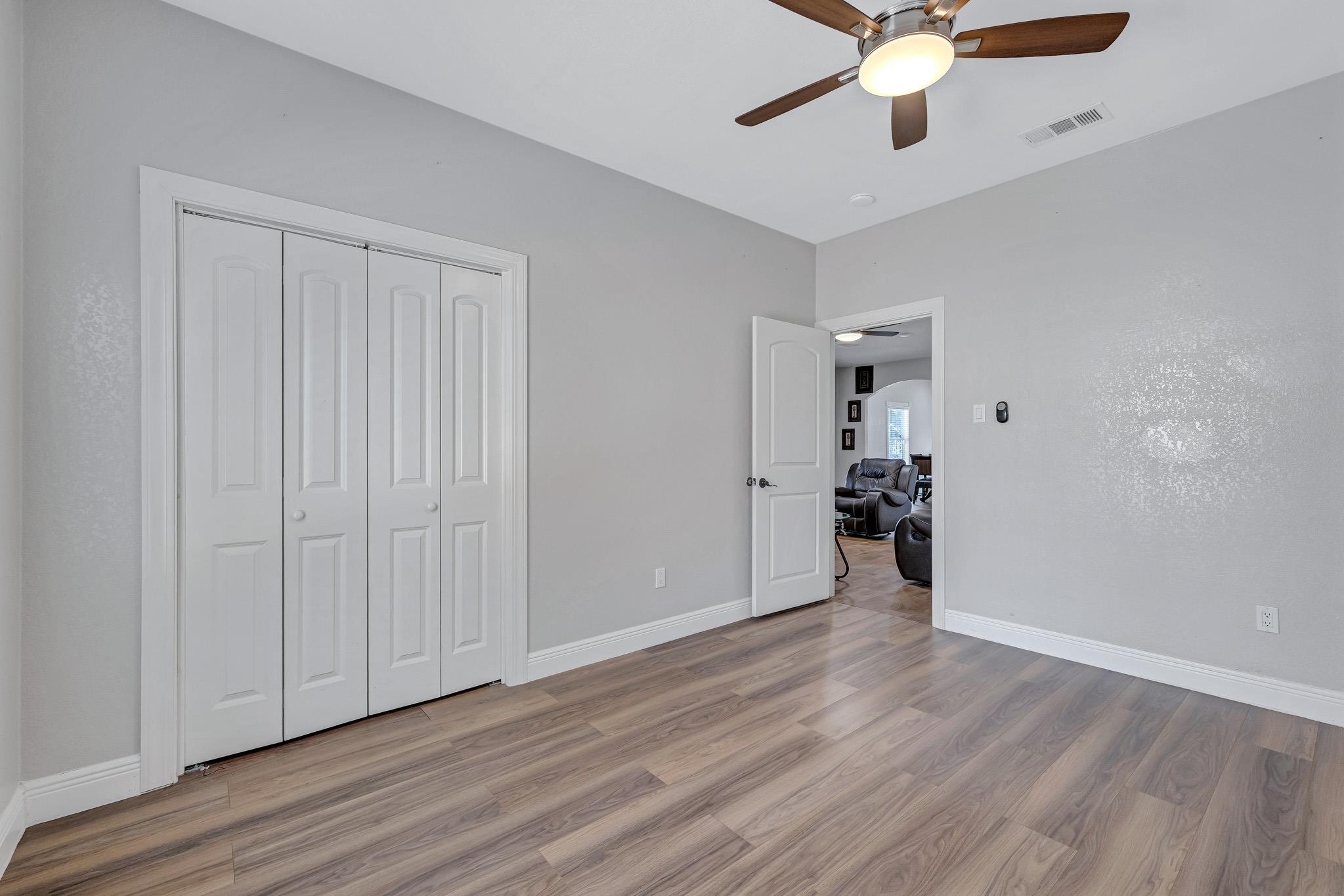 421 Las Lomas Drive Elgin TX 78621