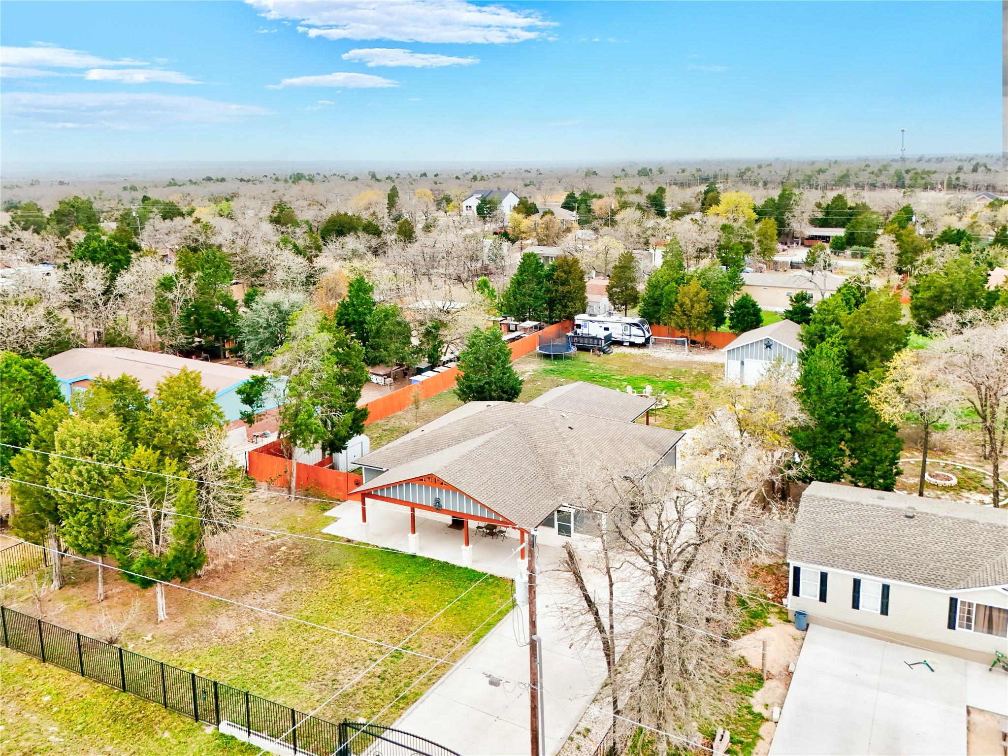 421 Las Lomas Drive Elgin TX 78621