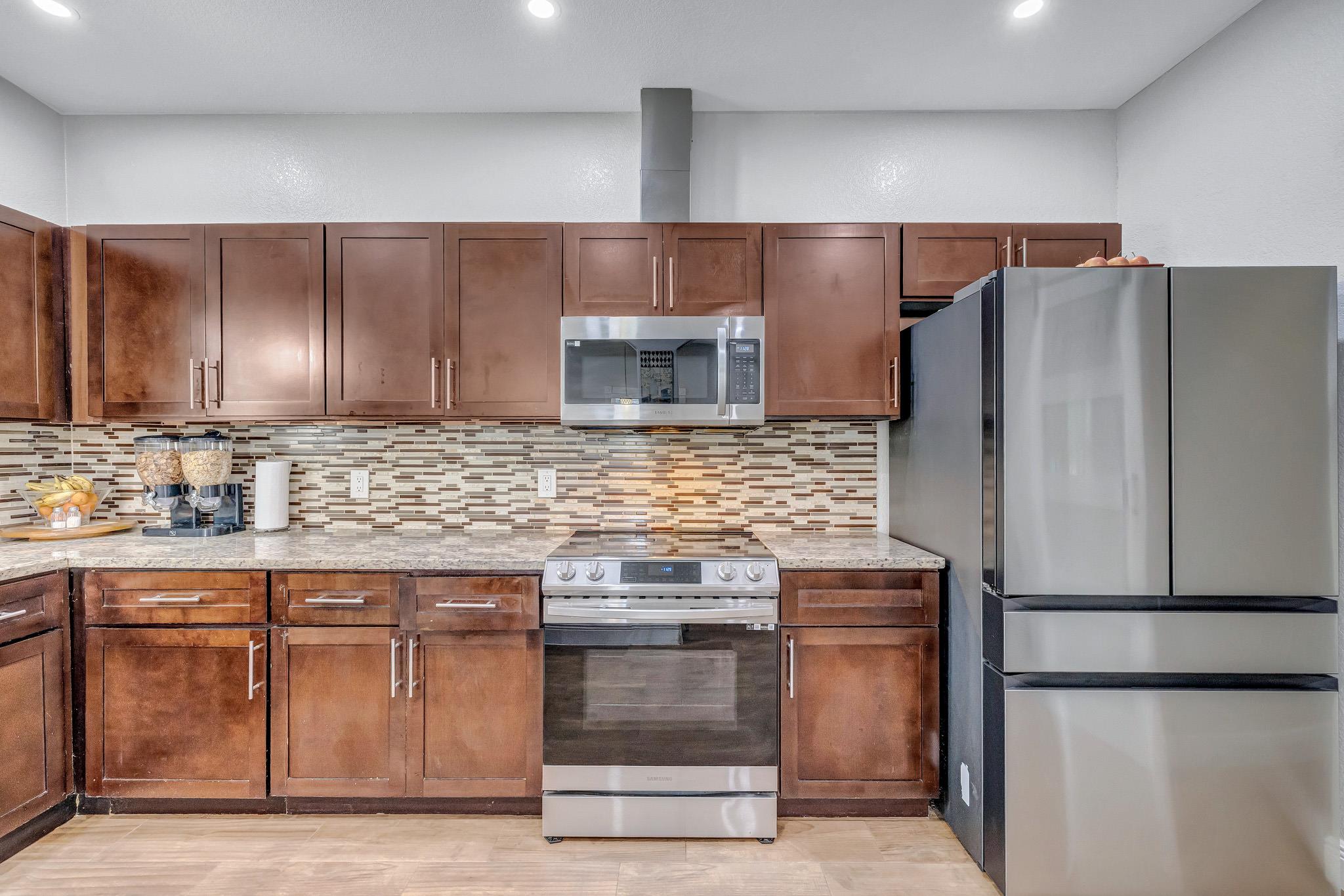 421 Las Lomas Drive Elgin TX 78621