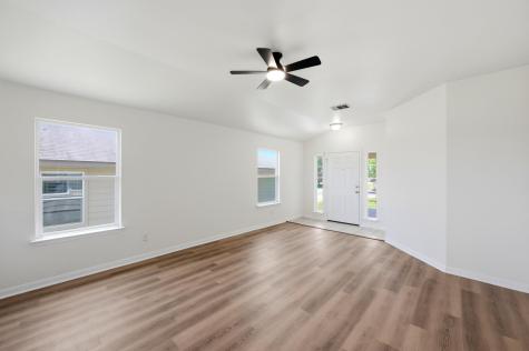 209 Hoya Lane San Marcos TX 78666