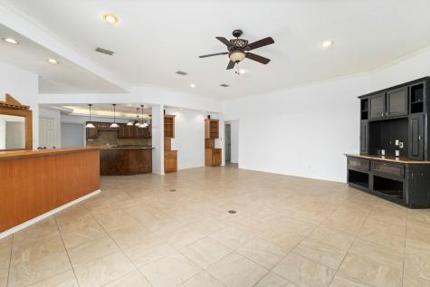 803 S Converse Street Flatonia TX 78941