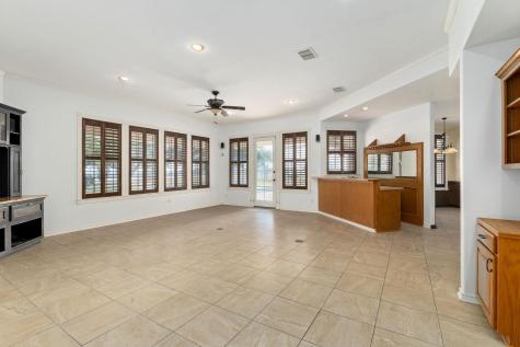 803 S Converse Street Flatonia TX 78941
