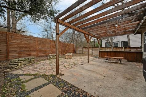 1005 Daphne Court Austin TX 78704