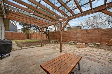 1005 Daphne Court Austin TX 78704