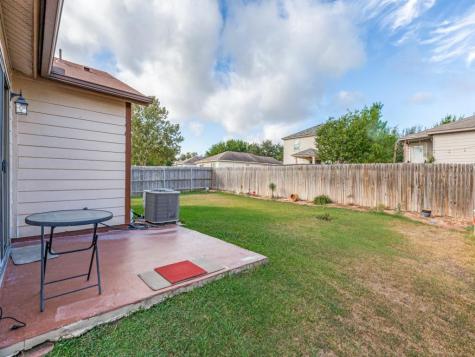 141 Beech Drive Kyle TX 78640