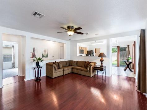 141 Beech Drive Kyle TX 78640