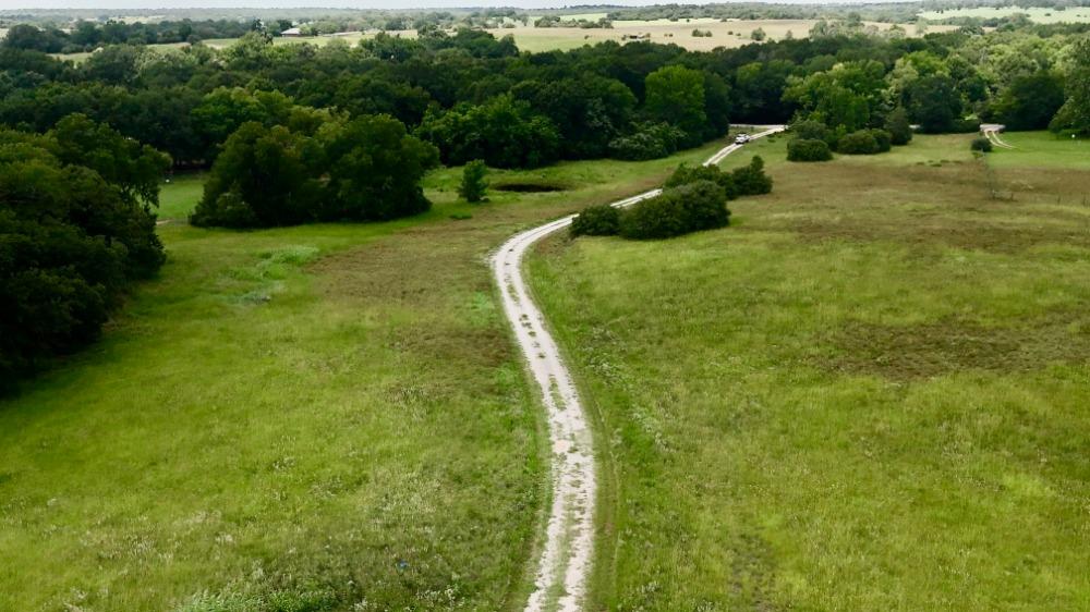 1611 W Fm 696 Lexington TX 78947