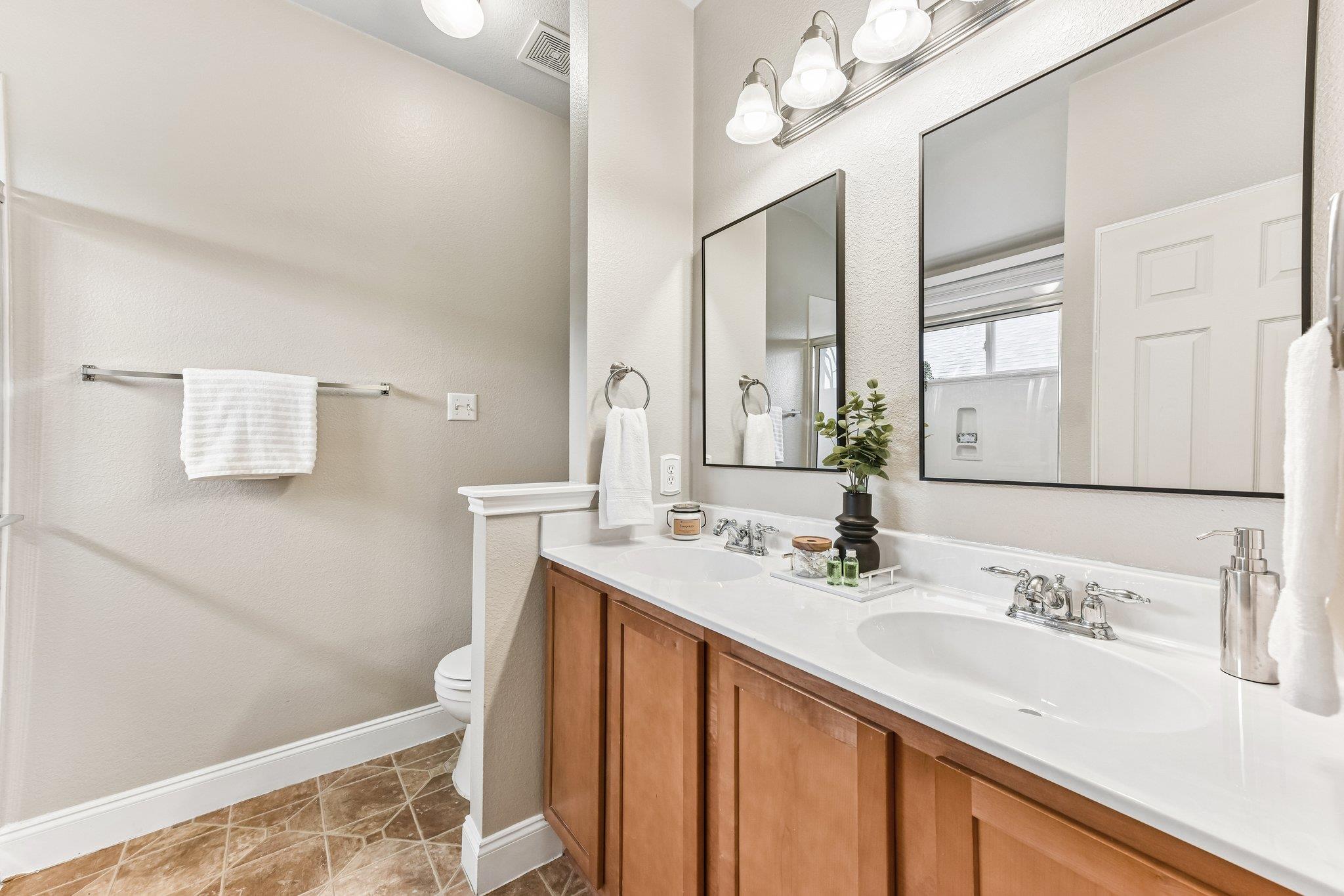 1409 Kendalia Street Austin TX 78748