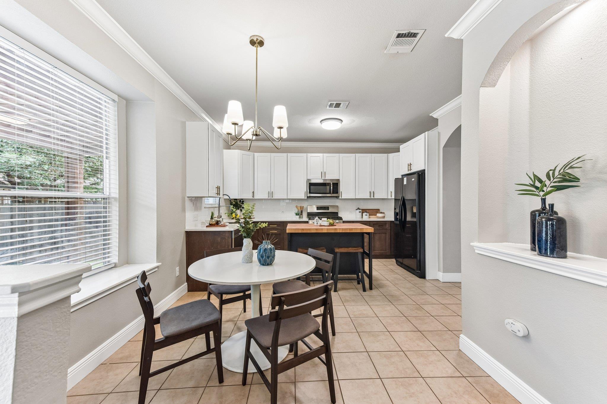 1409 Kendalia Street Austin TX 78748