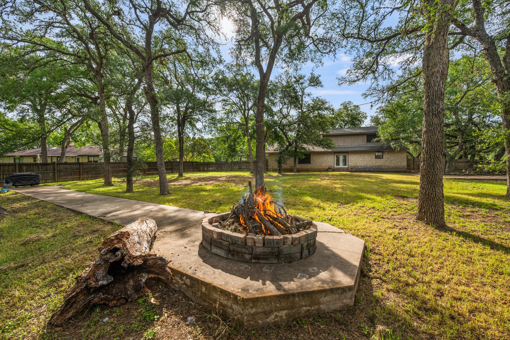 210 Waxwing Drive Buda TX 78610