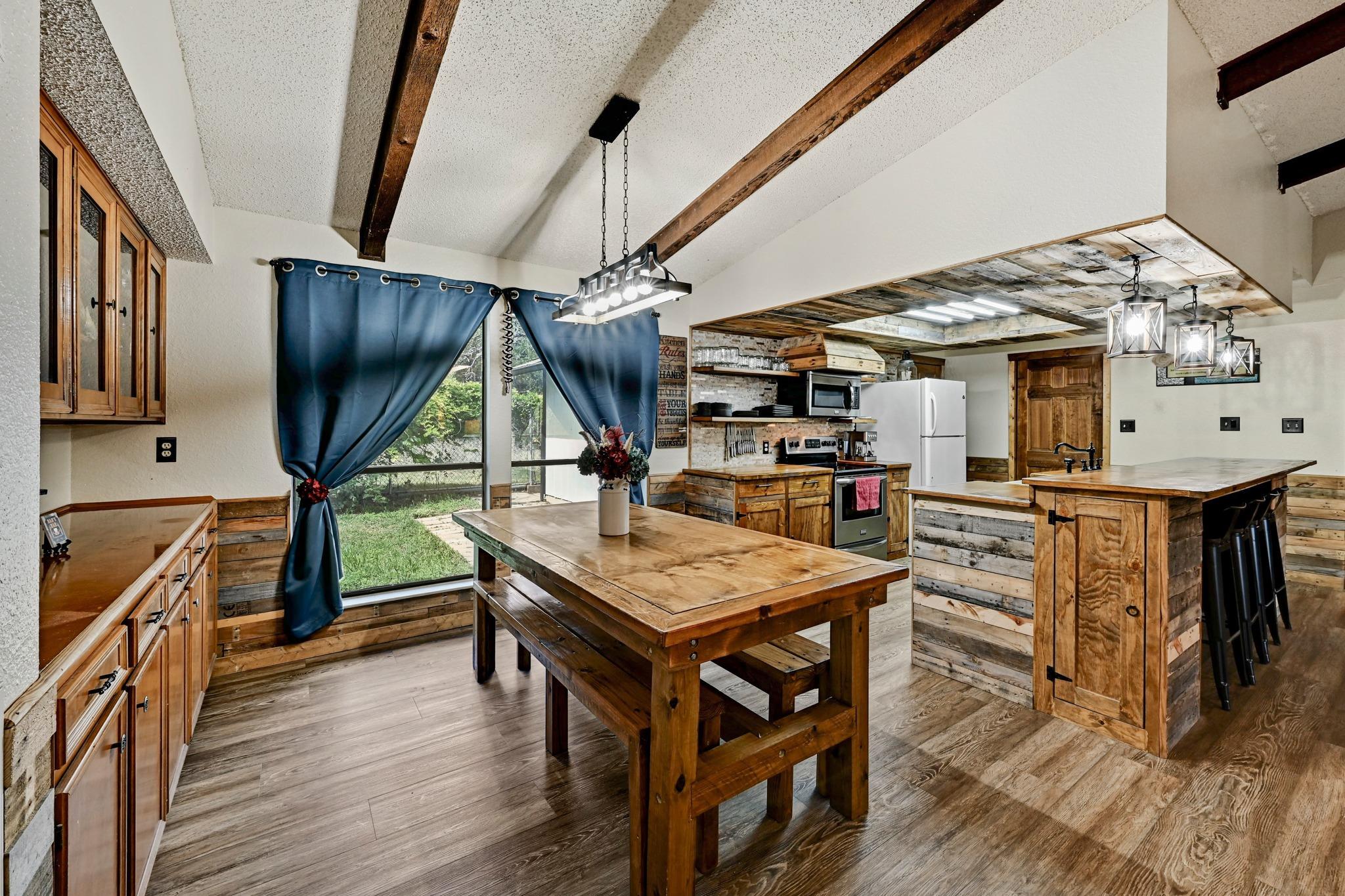21506 Horseshoe Loop Lago Vista TX 78645