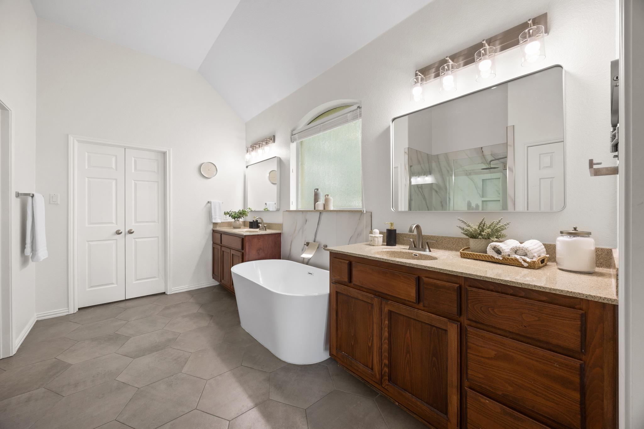 371 Stoney Point Road Austin TX 78737