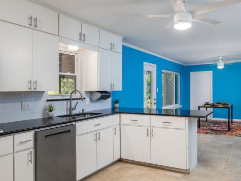 4710 Frontier Trail Austin TX 78745