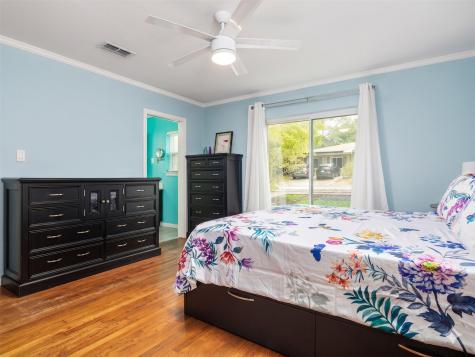 4710 Frontier Trail Austin TX 78745