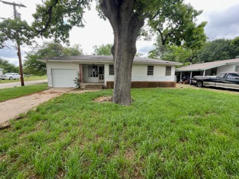 410 Hazel Avenue Rockdale TX 76567
