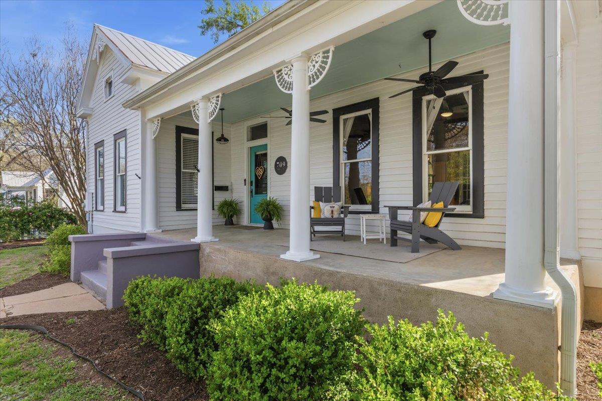 709 Hill Street Bastrop TX 78602