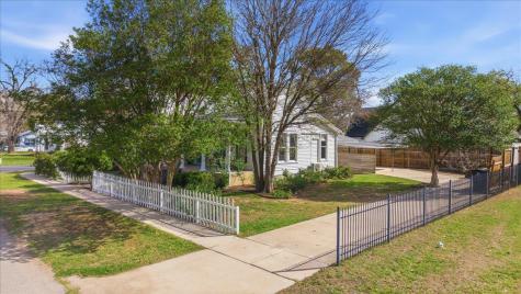 709 Hill Street Bastrop TX 78602