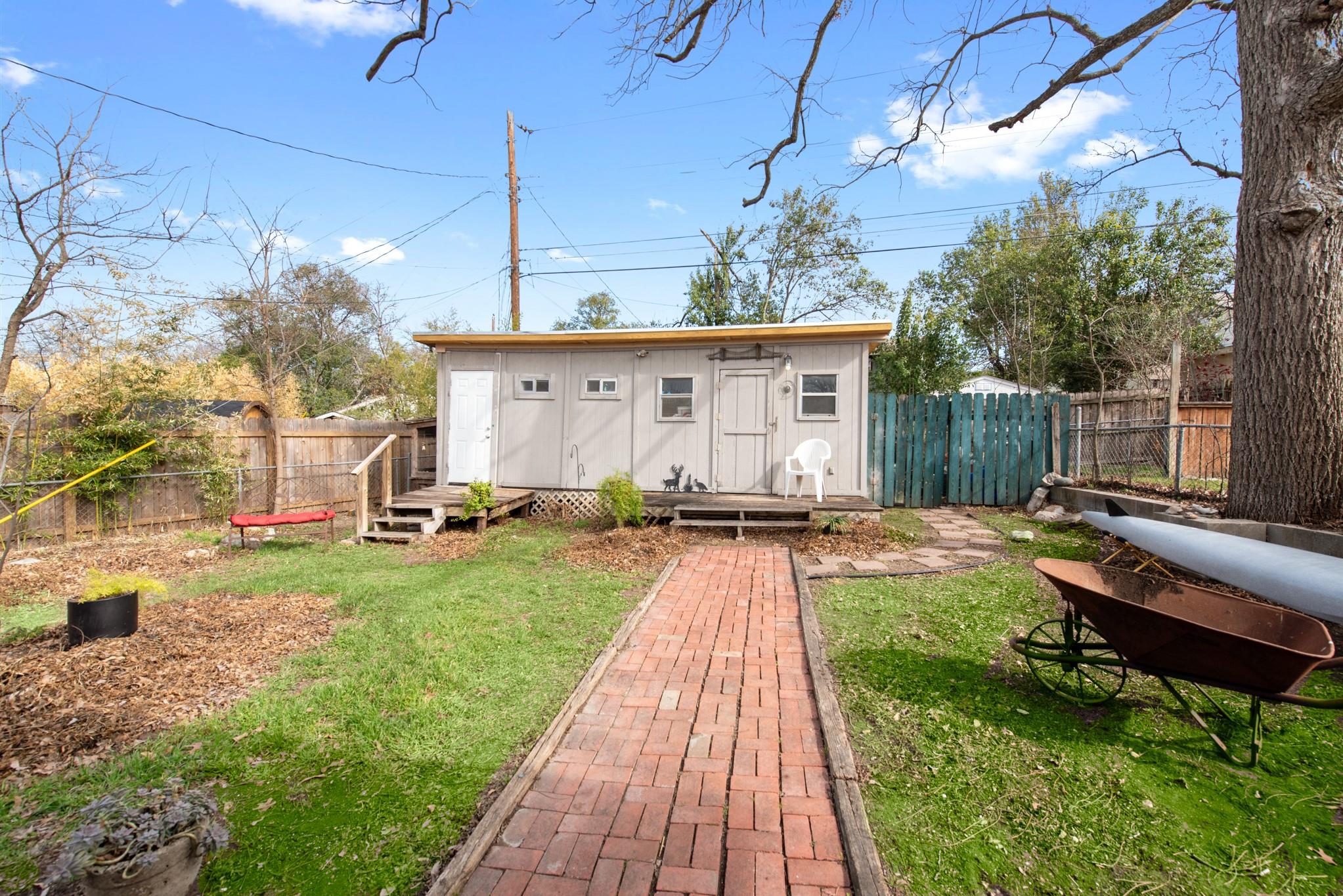 204 La Vista Street Austin TX 78704