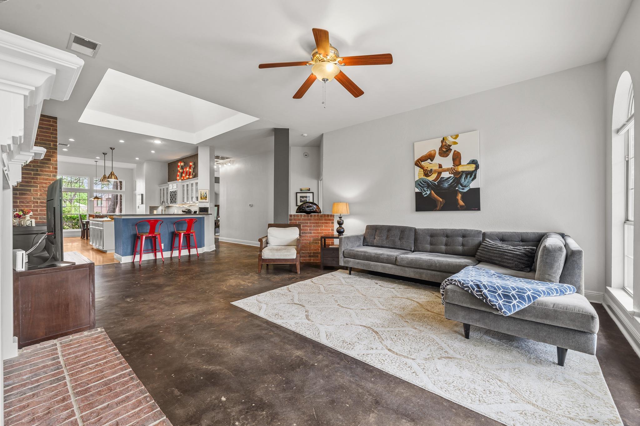 4801 Counts Cove Austin TX 78749