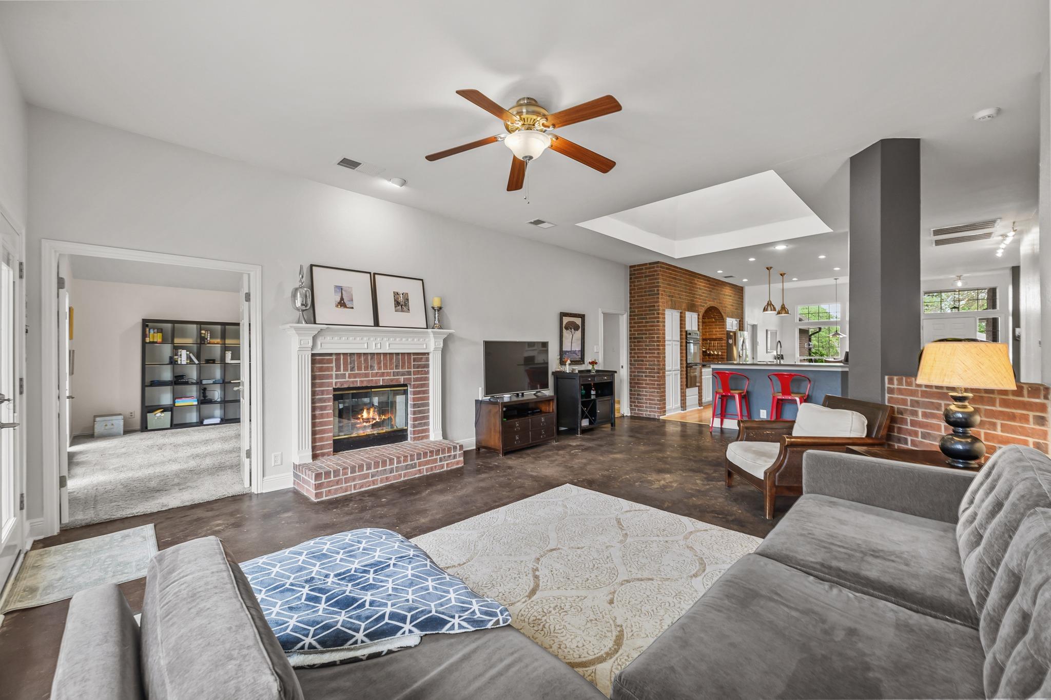 4801 Counts Cove Austin TX 78749