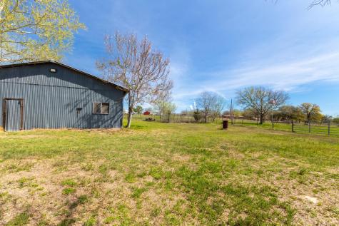 212 Halstedt Road La Grange TX 78945