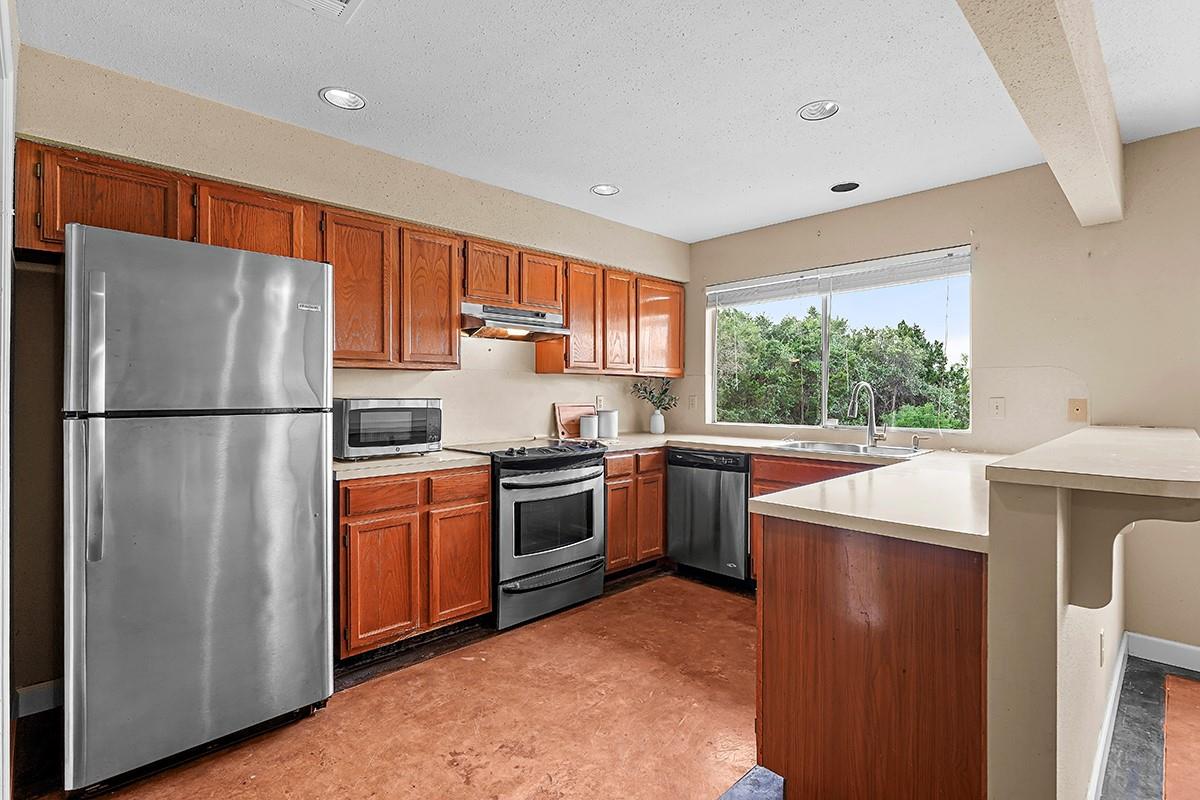 102 Rocky Creek Road Dripping Springs TX 78620