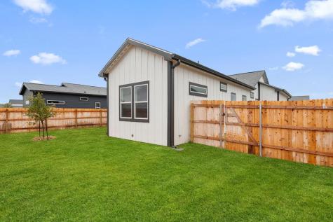 2029 Applewood Drive Lockhart TX 78644